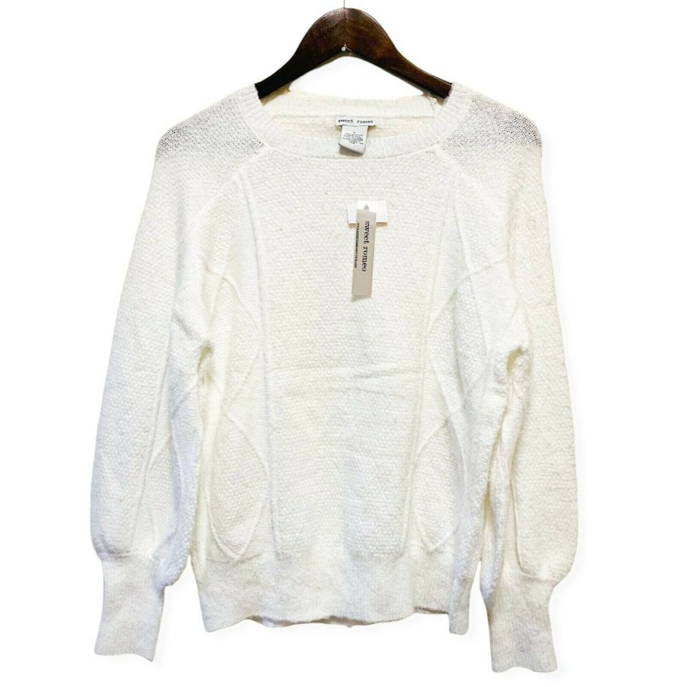 Sweet Romeo Women's Sz S Long Sleeve Round Neck Ribbed Cuff Sweater Winter White